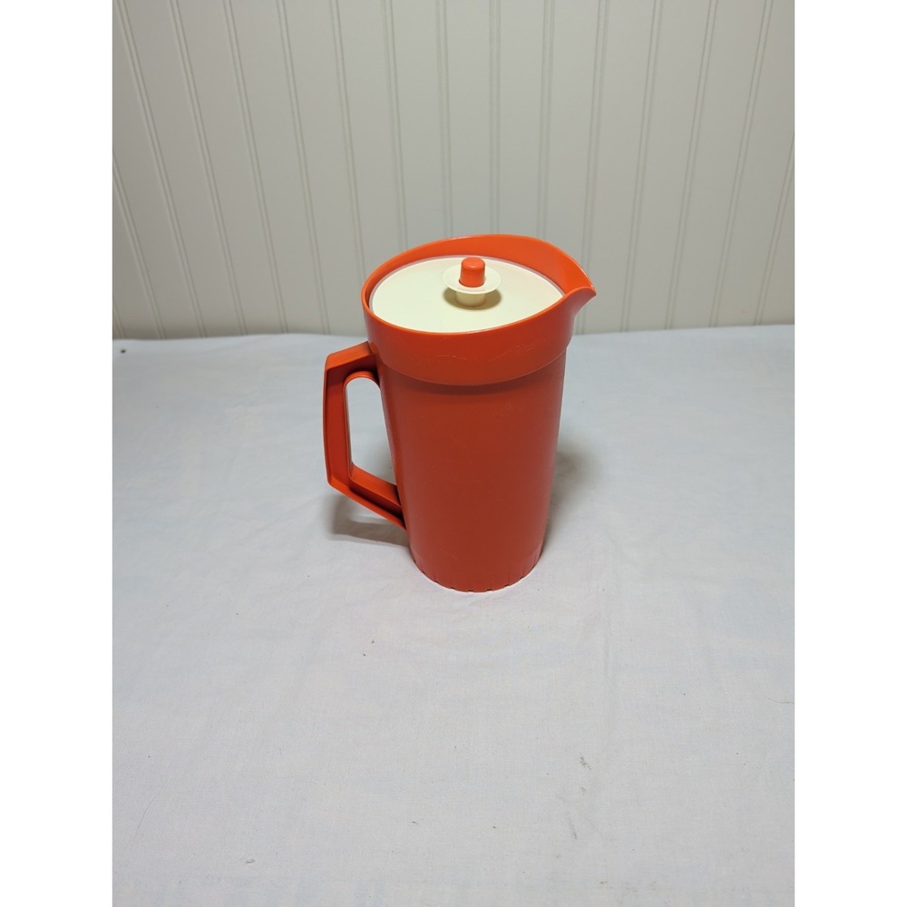 Vintage Tupperware Orange 2 Quart Pitcher #800-9 Retro Kitchen Drinkware